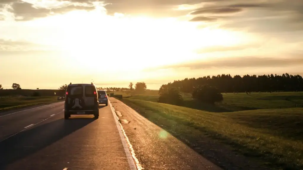 Praktičan vodič za bh. oglašivače kako pronaći i angažovati eBay kreatore iz UK za veću društvenu interakciju, sa koracima, alatima i rizicima.